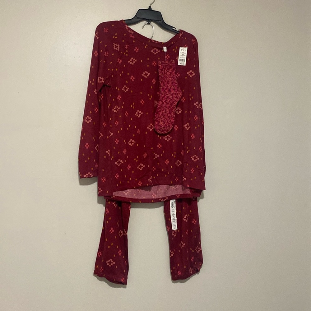Sonoma 3 Piece Pajama Set Pattern Soft Includes Socks! - Size XXL